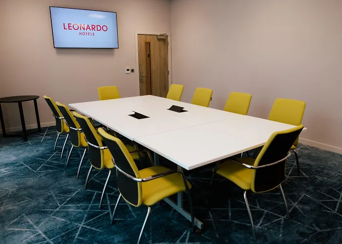 Leonardo Бристоль