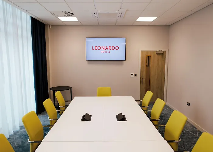 Leonardo 4* Bristol